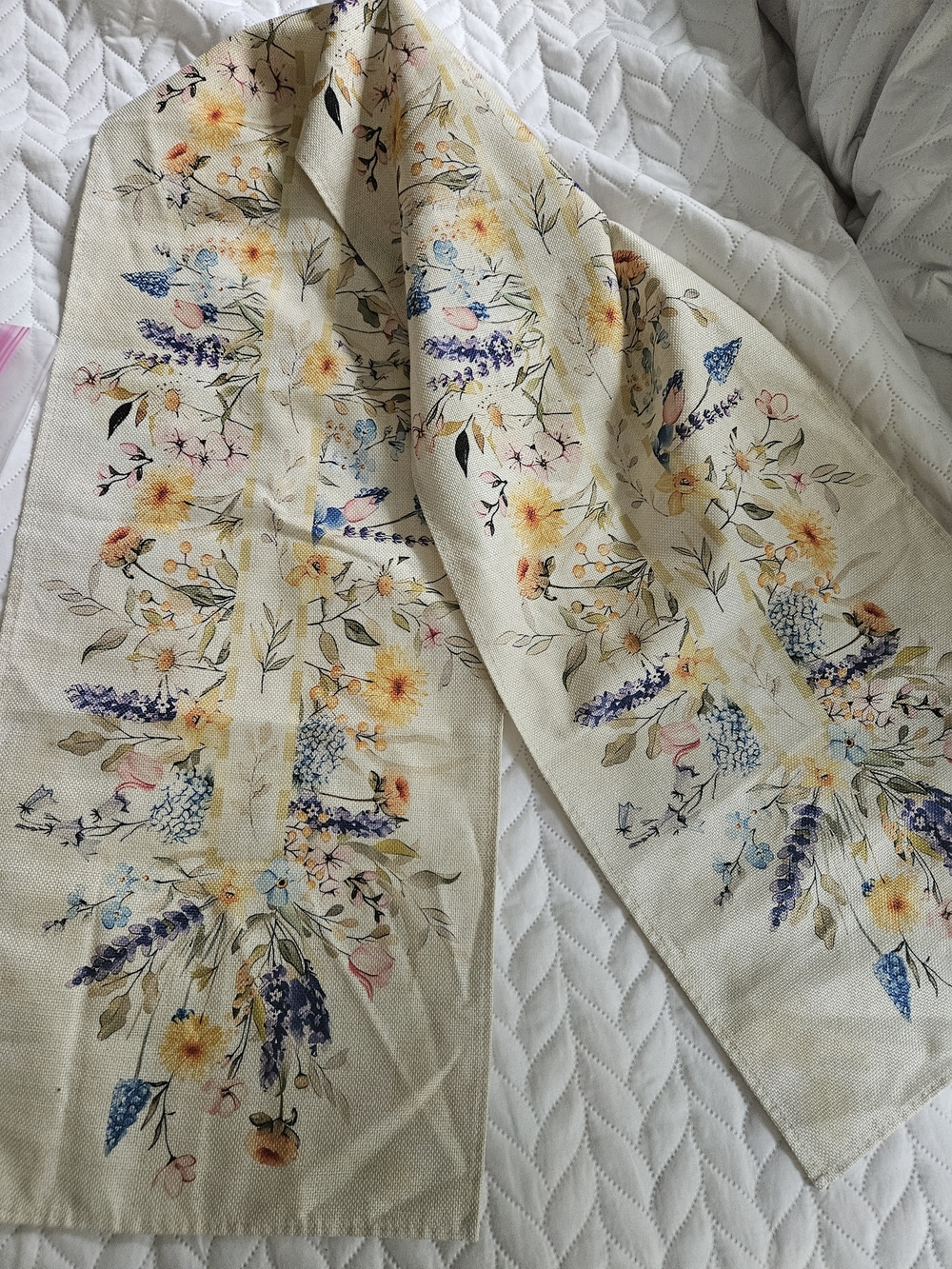 Cream Floral Table Runner with Yellow & Blue Bouquet Design P30